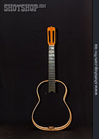 
                Gitarre                   