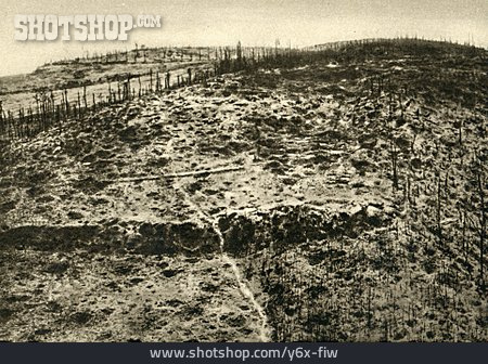 
                Erster Weltkrieg, Schlachtfeld, Kemmelberg, Vierte Flandernschlacht                   