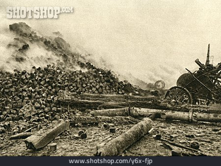 
                Trümmer, Erster Weltkrieg, Pionierlager                   