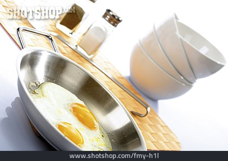 
                Eier, Spiegelei, Frühstücksei                   
