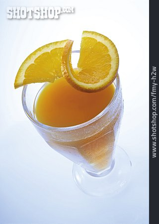 
                Mixgetränk, Orangensaft                   