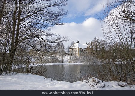 
                Petting, Castle Seehaus, Weidsee                   