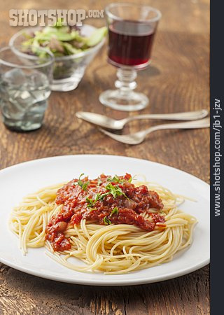 
                Spaghetti, Tomatensauce, Napoli                   