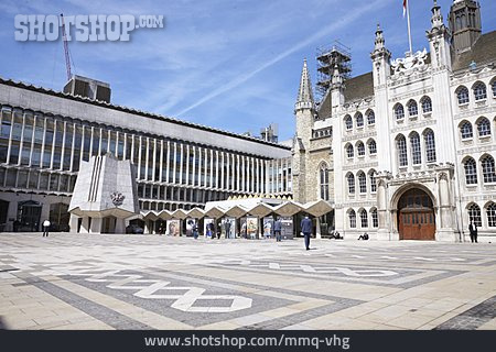 
                London, Guildhall                   