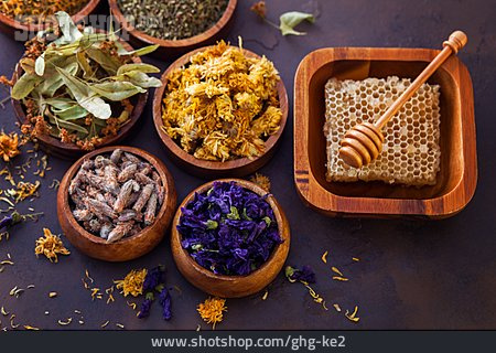 
                Honig, Naturkosmetik, Naturheilmittel, Aromatherapie                   