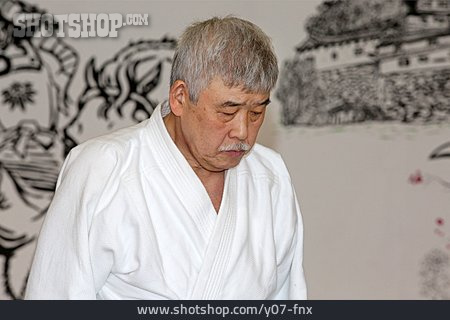 
                Toshirō Suga, Aikido-lehrer                   