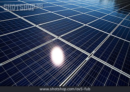 
                Erneuerbare Energie, Sonnenenergie, Photovoltaikanlage                   