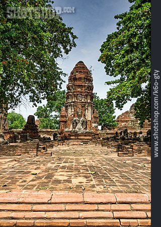 
                Buddhastatue, Wat Mahathat Ayutthaya, Prang                   