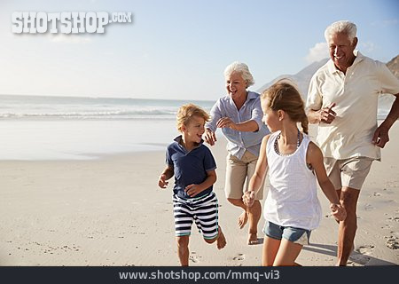 
                Enkel, Großeltern, Fangen Spielen                   