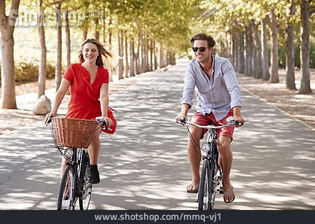 
                Paar, Fahrradfahren, Ausflug                   