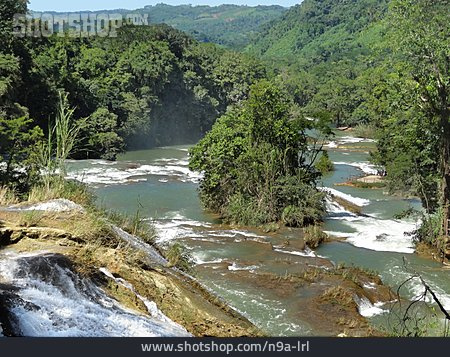 
                Chiapas, Cataratas De Agua Azul, Gringo Trail                   
