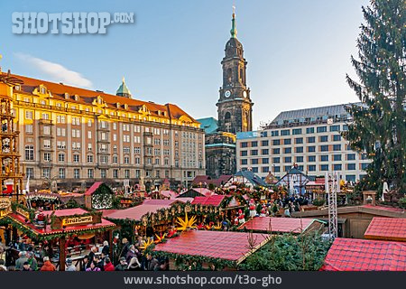 
                Weihnachtsmarkt, Dresdner Striezelmarkt                   