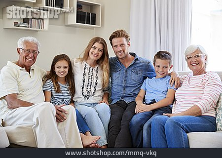 
                Familie, Generationen, Familienportrait                   