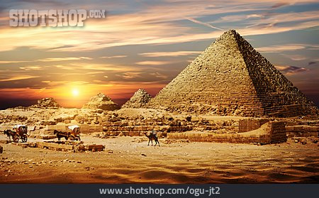 
                Pyramide, Gizeh                   
