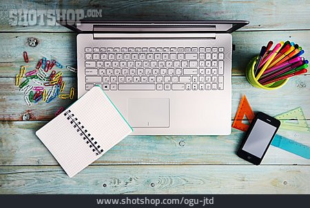 
                Laptop, Arbeitsplatz, Blogger                   