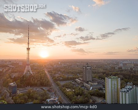 
                Fernsehturm, Kiew                   
