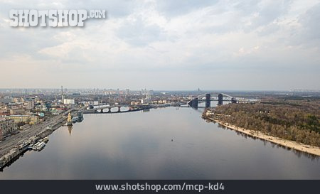 
                Kiew, Dnepr                   