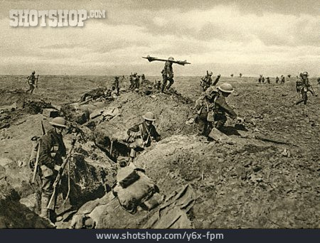 
                Erster Weltkrieg, Vormarsch, Britische Soldaten                   