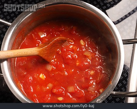 
                Kochen, Tomatensoße                   