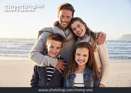 
                Glücklich, Familie, Familienporträt                   