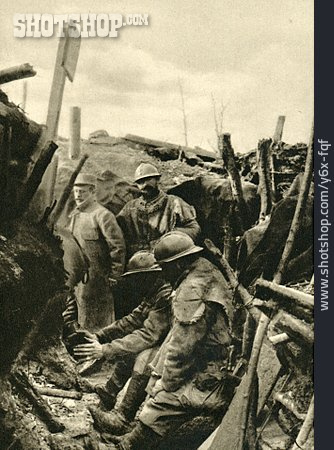 
                Erster Weltkrieg, Schützengraben, Französische Soldaten                   