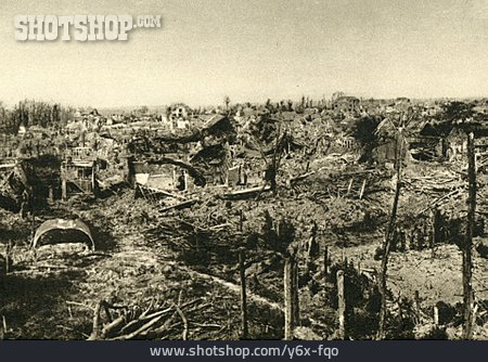 
                Zerstörung, Erster Weltkrieg, Schlachtfeld                   
