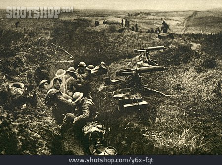 
                Erster Weltkrieg, Britische Soldaten, Kampfgraben, Frontkämpfer                   