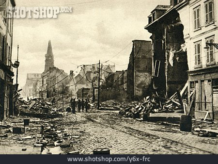 
                Erster Weltkrieg, Amiens, Rue De Beauvais                   