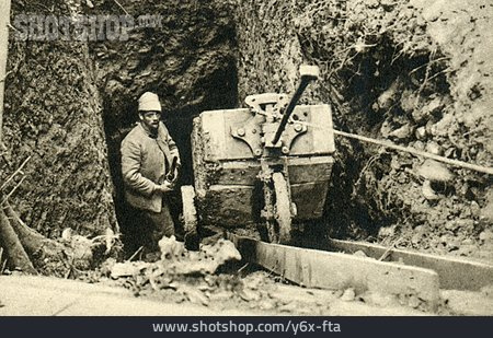 
                Erster Weltkrieg, Vogesen, Minenstollen                   