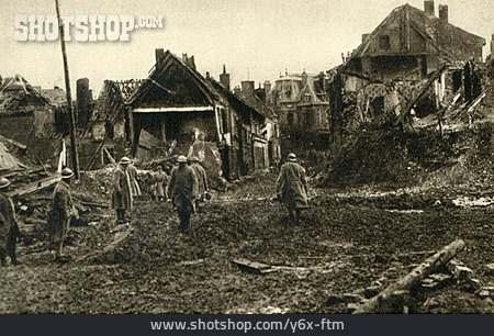 
                Erster Weltkrieg, Ham, Französische Soldaten                   