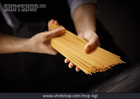 
                Kochen, Spaghetti, Kochzutat                   