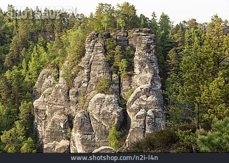 
                Elbsandsteingebirge, Gesteinsformation, Bastei                   