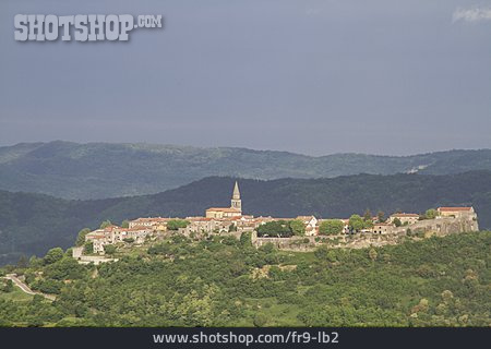 
                Istrien, Buzet, Cicarija Gebirge                   