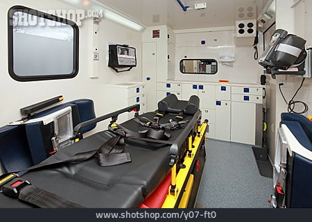 
                Krankenwagen, Medizinische Versorgung, Rettungswagen                   