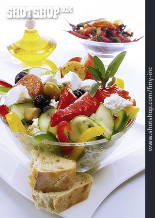 
                Scharf, Griechischer Salat, Vegetarisch                   