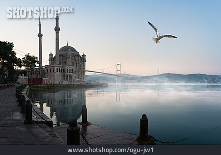 
                Morgenstimmung, Moschee, Ortaköy-moschee                   
