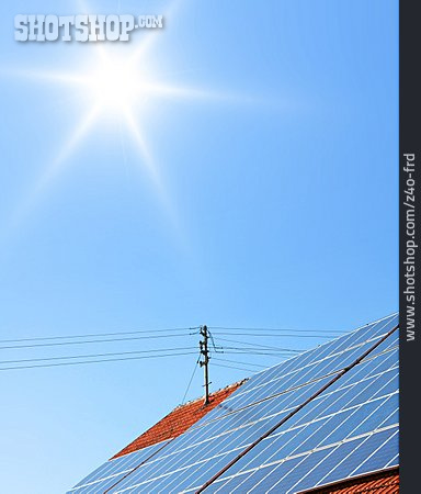 
                Solarenergie, Erneuerbare Energie, Photovoltaikanlage                   