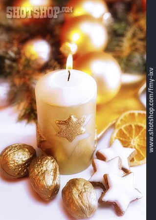 
                Advent, Weihnachtszeit, Kerzenlicht                   
