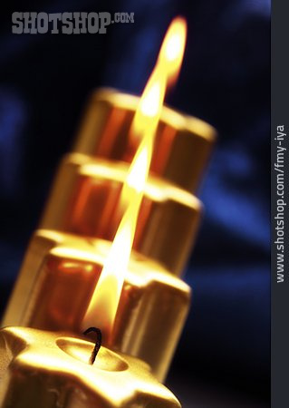 
                Kerzenlicht, Vierter Advent                   