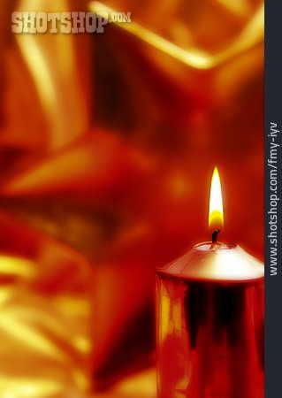 
                Kerzenlicht, Kerzenschein, Adventszeit                   