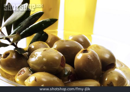 
                Mediterrane Küche, Grüne Oliven                   