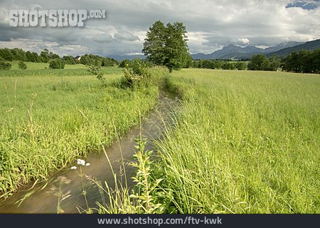 
                Landwirtschaft, Oberbayern, Regenfront                   