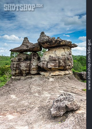 
                Felsformation, Nationalpark Phu Pha Yon                   