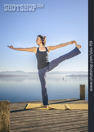 
                Balance, Yoga, Dehnen, Padangusthasana                   