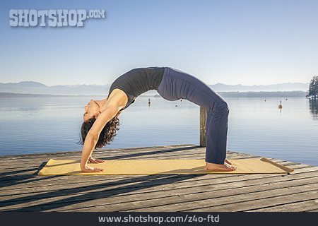 
                Yoga, Urdhva Dhanurasana, Rückbeuge                   
