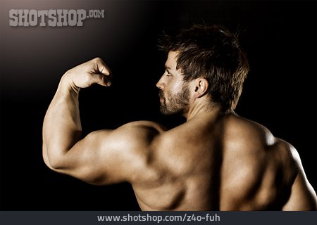 
                Muskeln, Muskulös, Oberarmmuskeln, Bodybuilder                   