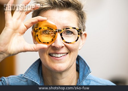 
                Brille, Test, Optikerin                   