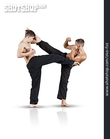 
                Kampfsport, Capoeira, Karate, Taekwondo                   