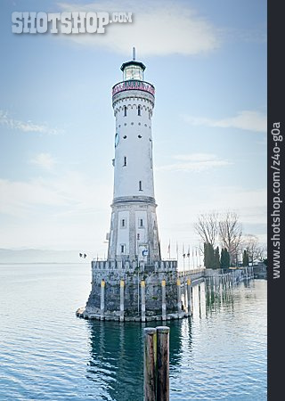 
                Bodensee, Lindau, Neuer Leuchtturm                   