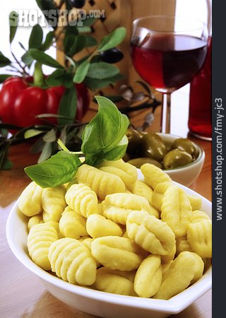 
                Italienische Küche, Gnocchi                   